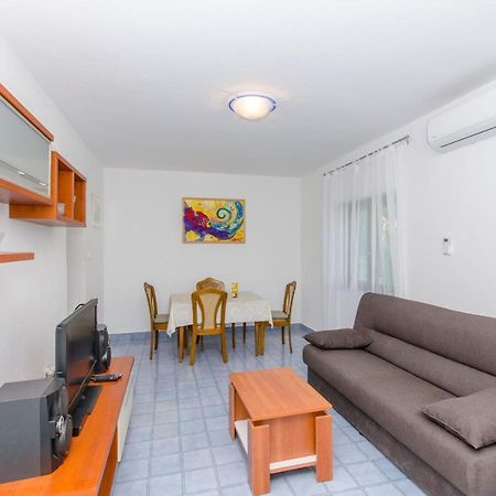 Apartment Vitaic Supetar Eksteriør bilde