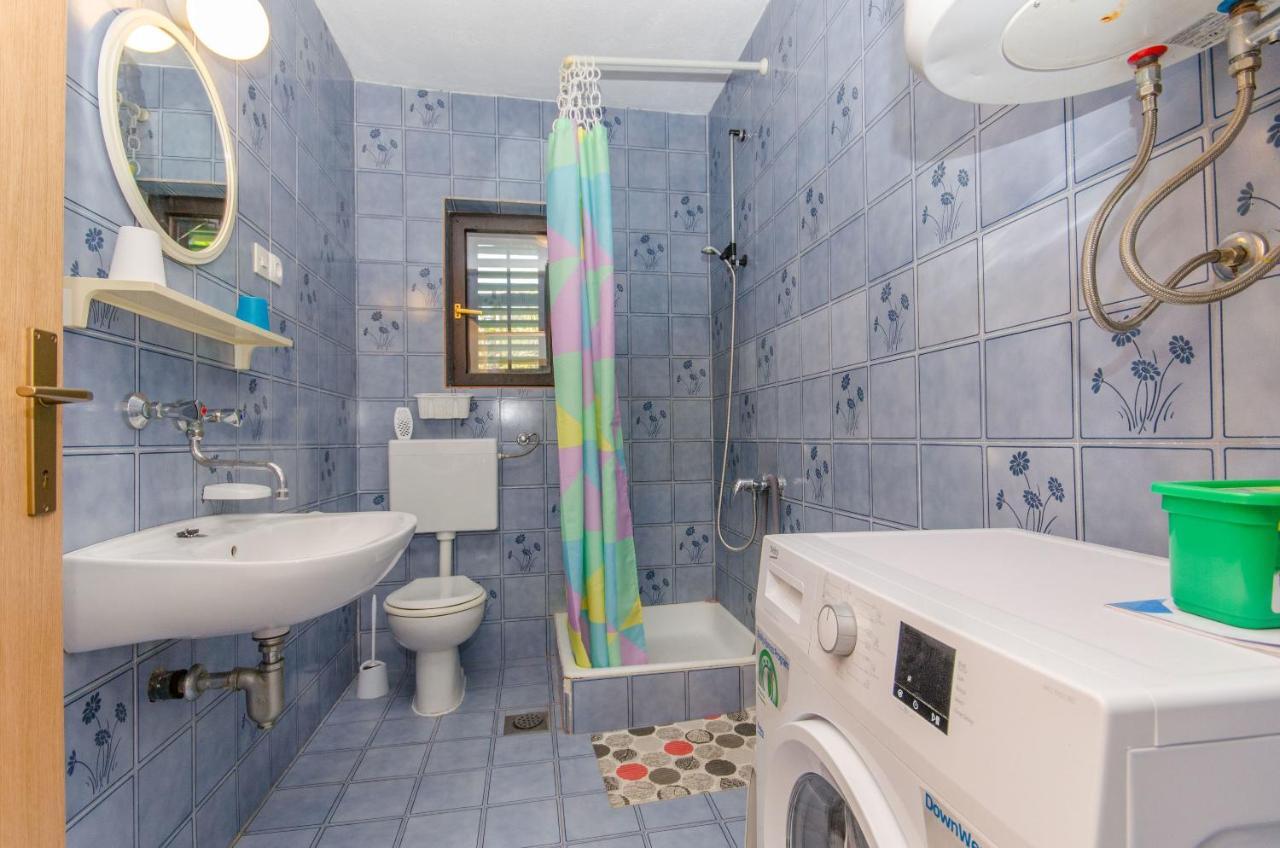 Apartment Vitaic Supetar Eksteriør bilde